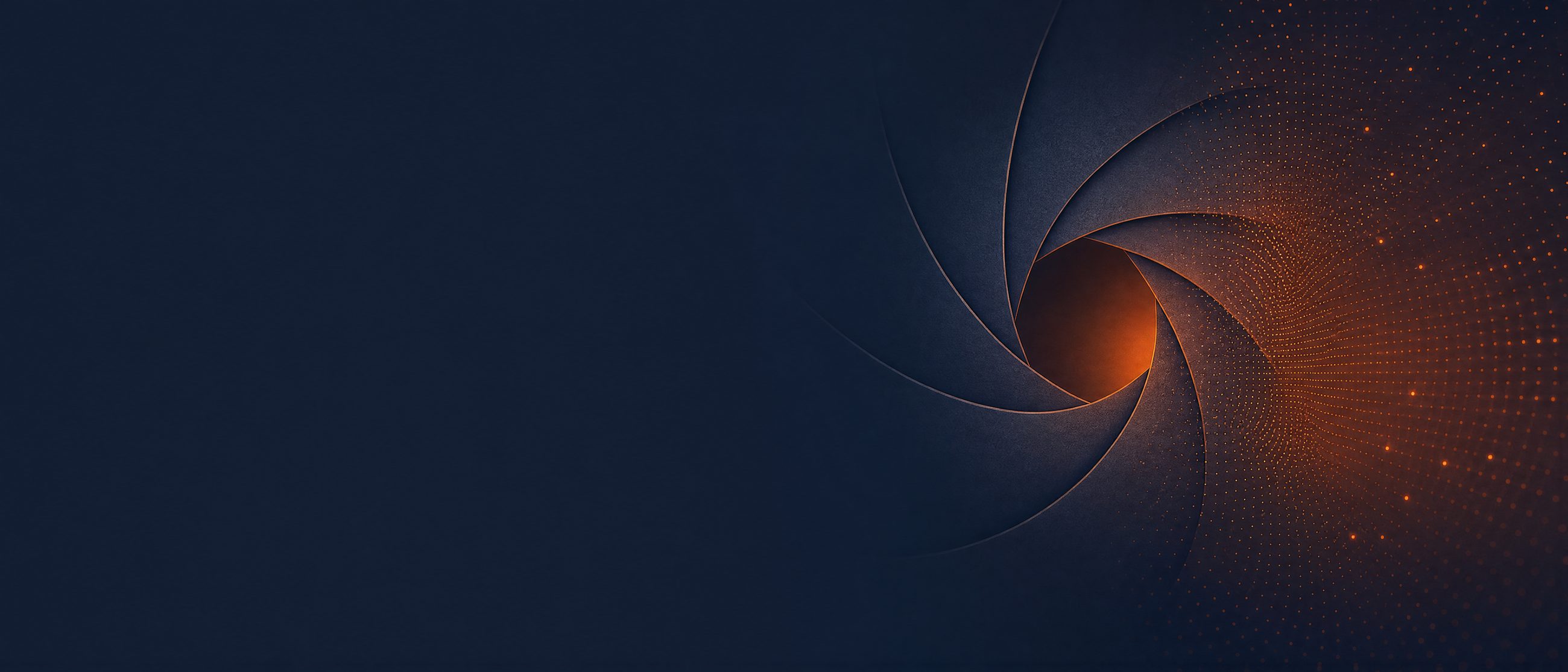 Abstrakte Grafik: stilisierte Kamerablende in Navy und Orange, Markenfarben von AM Medienproduktion